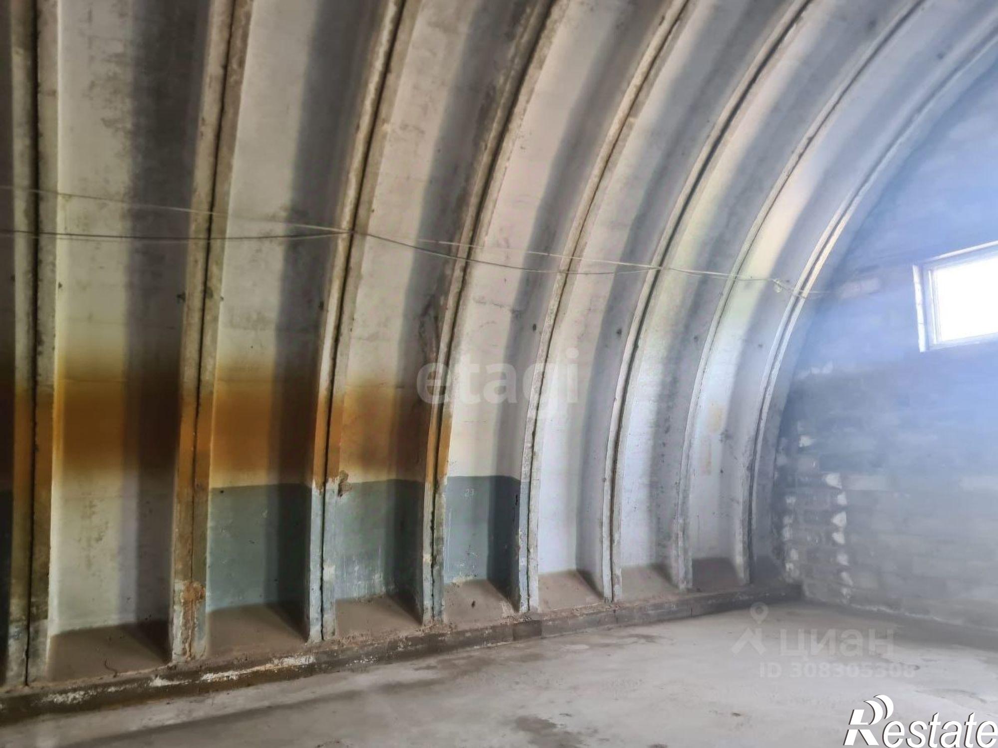 Купить складское помещение за 10 200 100 рублей на проспект Победы, 85