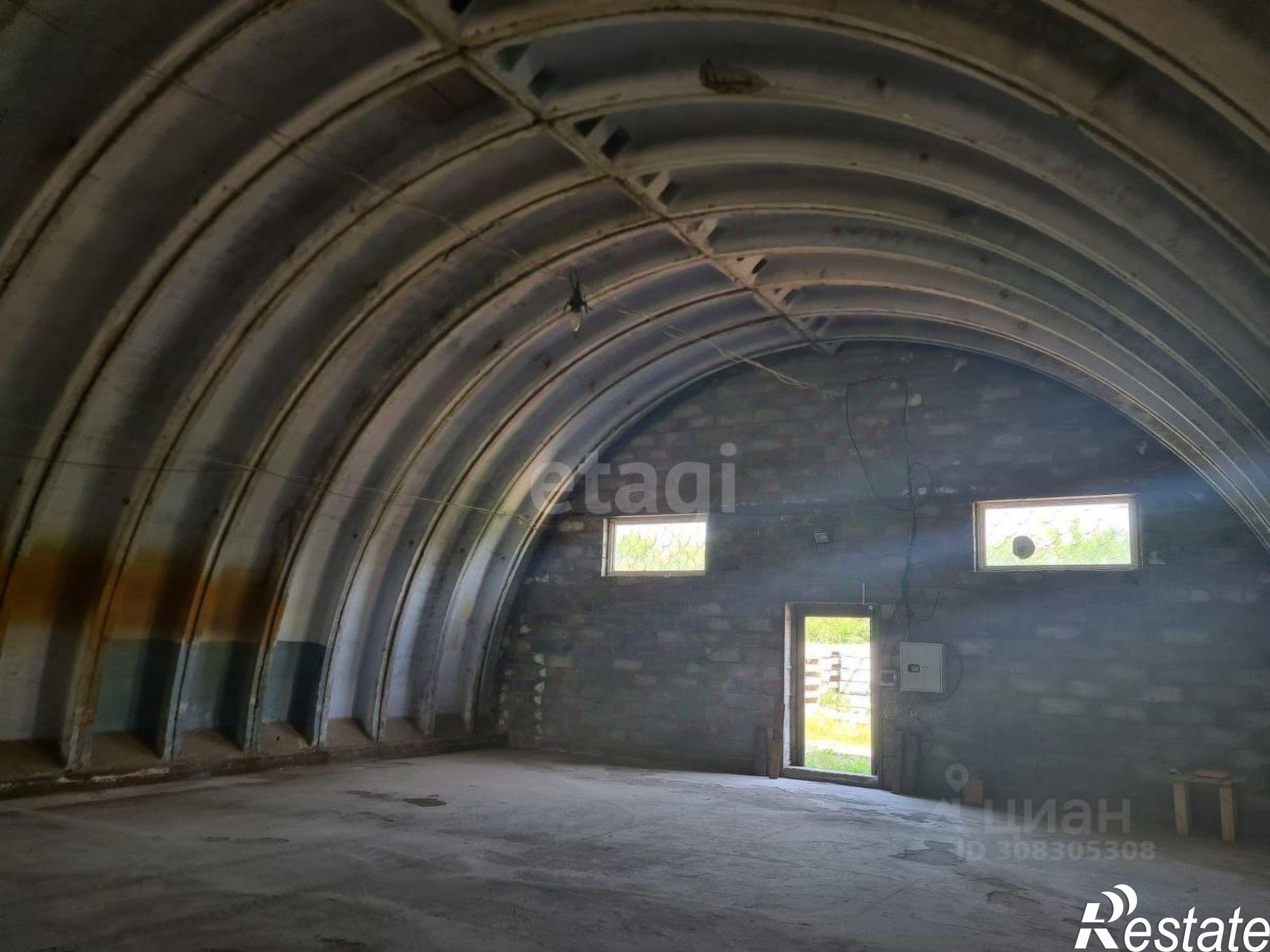 Купить складское помещение за 10 200 100 рублей на проспект Победы, 85