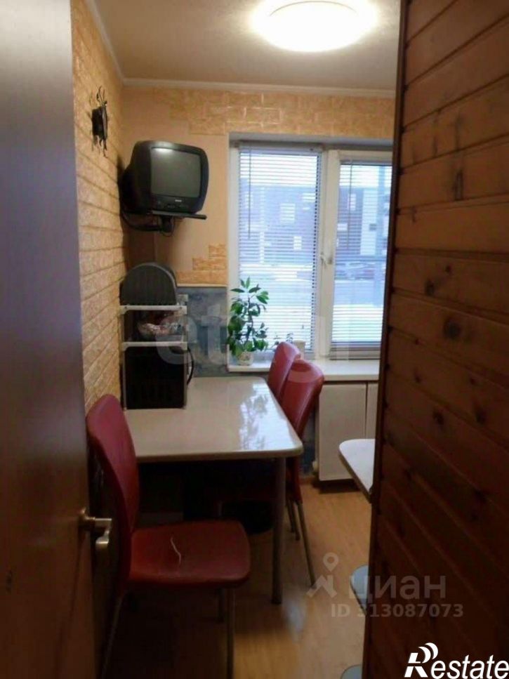 3-комн квартира улица Краснодонцев, 46,  д. 46