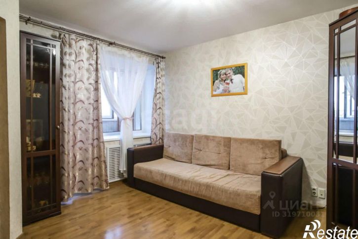 3-комн квартира проспект Победы, 183,  д. 183