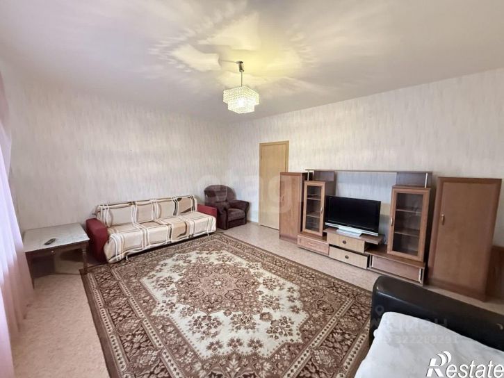 2-комн квартира Ленинградская улица, 38,  д. 38