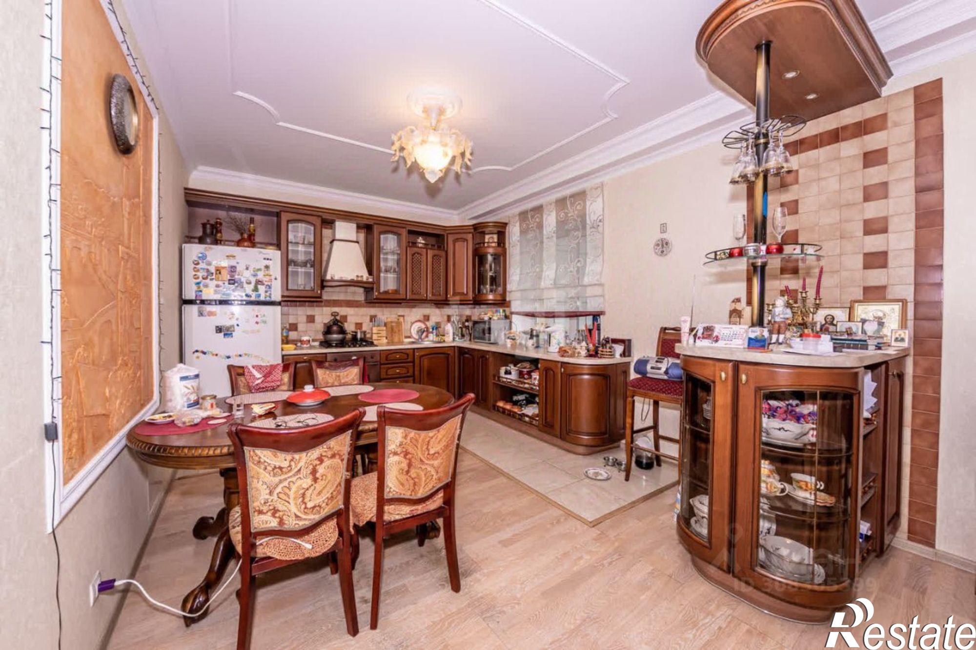 Купить квартиру за 13 200 000 рублей на улица Наседкина, 8