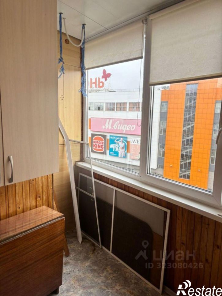 3-комн квартира Шекснинский проспект, 21,  д. 21