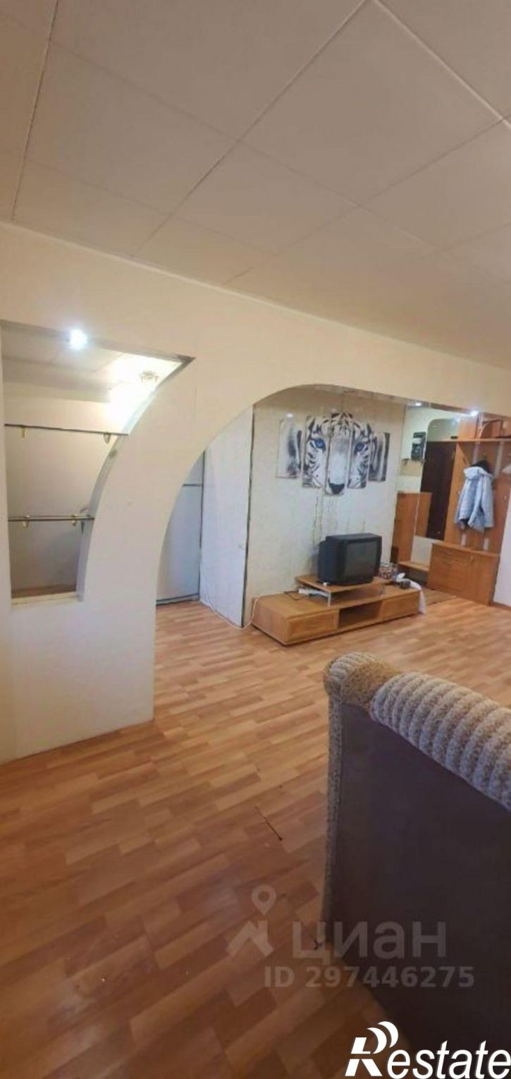 3-комн квартира пр-кт Победы, 27,  д. 27