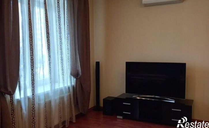 4-комн квартира ул Батюшкова, 5,  д. 5