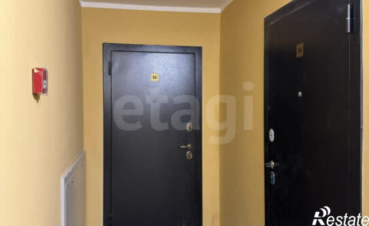 2-комн квартира улица Командарма Белова, 40,  д. 40