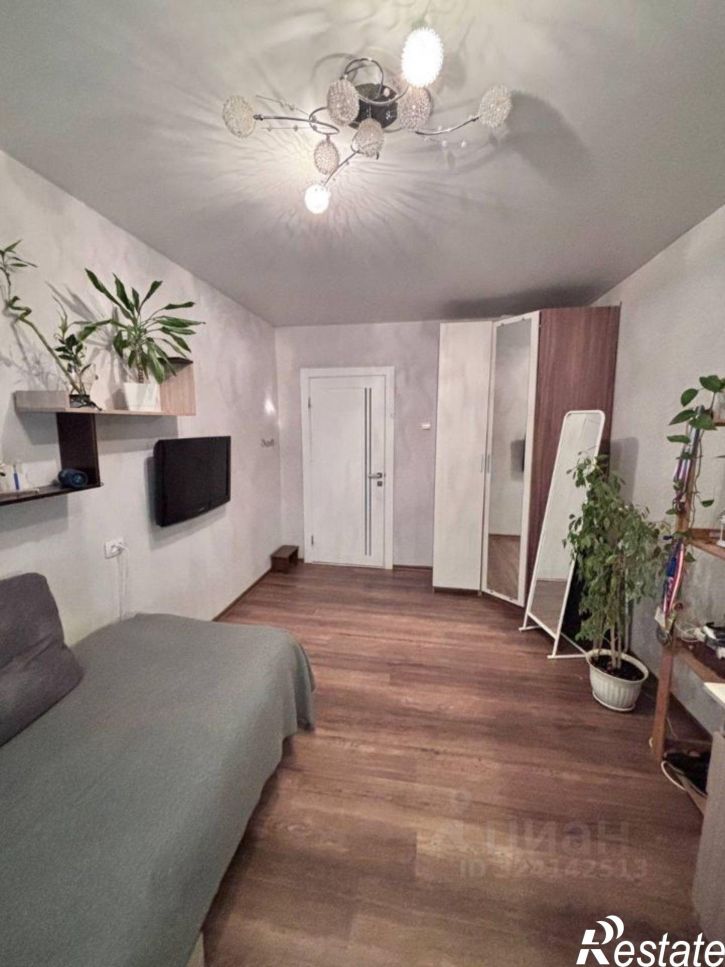 3-комн квартира проспект Победы, 104,  д. 104