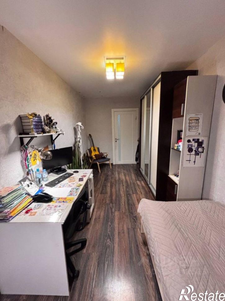 3-комн квартира проспект Победы, 104,  д. 104