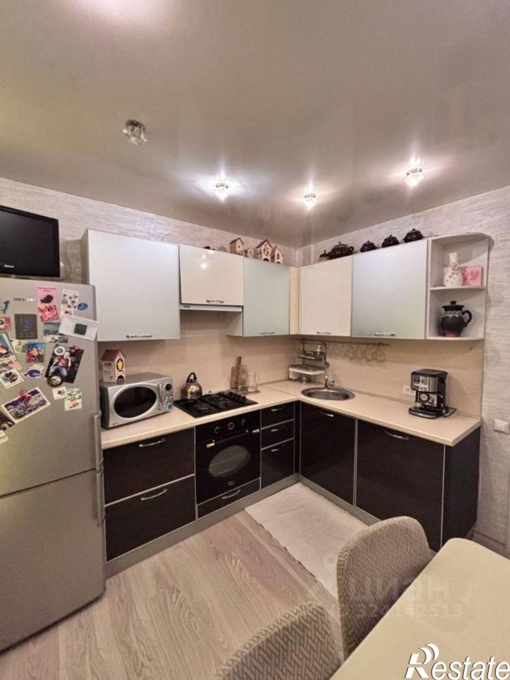 3-комн квартира проспект Победы, 104,  д. 104