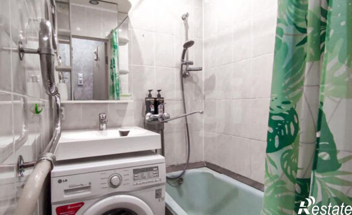 3-комн квартира улица Моченкова, 4,  д. 4