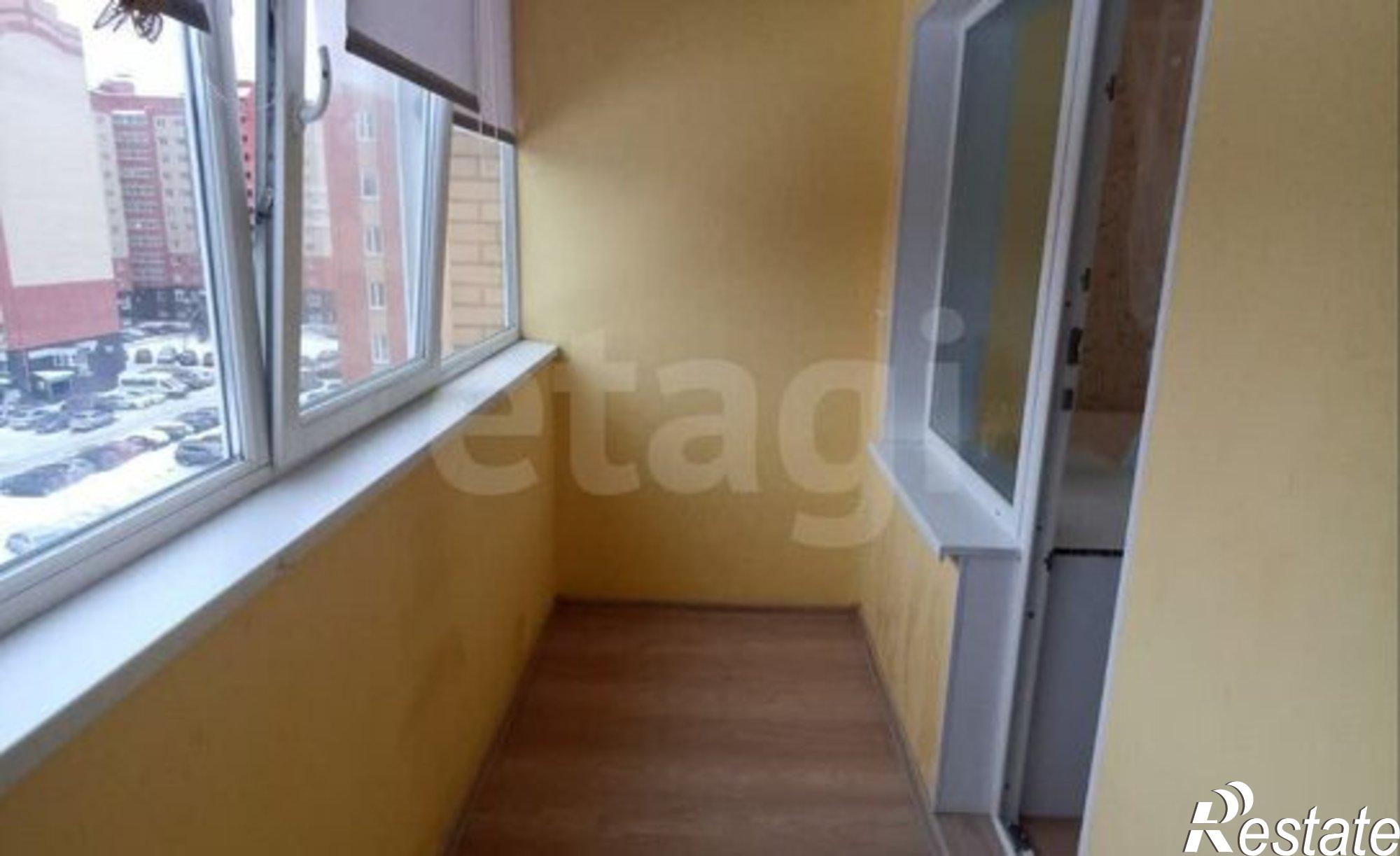 Купить квартиру за 10 000 000 рублей на Шекснинский пр-кт, 10