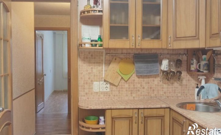 3-комн квартира пр-кт Победы, 180,  д. 180