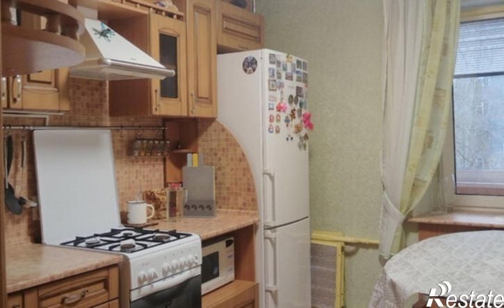 3-комн квартира пр-кт Победы, 180,  д. 180