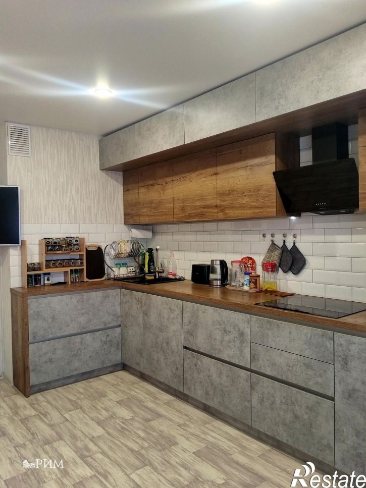 3-комн квартира Максима Горького улица,5