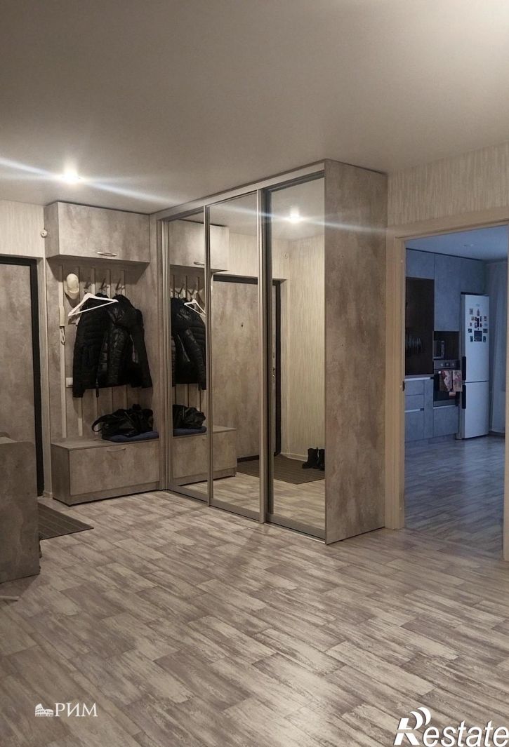 3-комн квартира Максима Горького улица,5