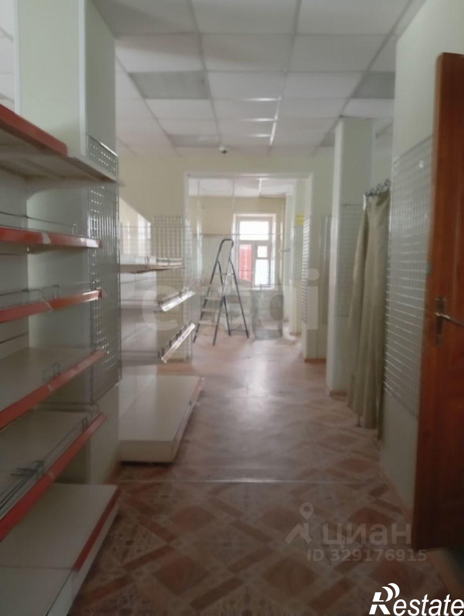Сдать торговое помещение за 306 000 рублей на Советский пр-кт, 80