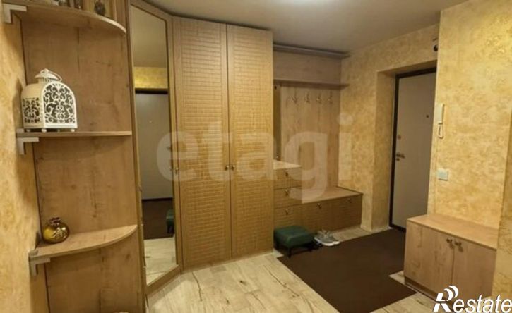 3-комн квартира Октябрьский пр-кт, 92,  д. 92