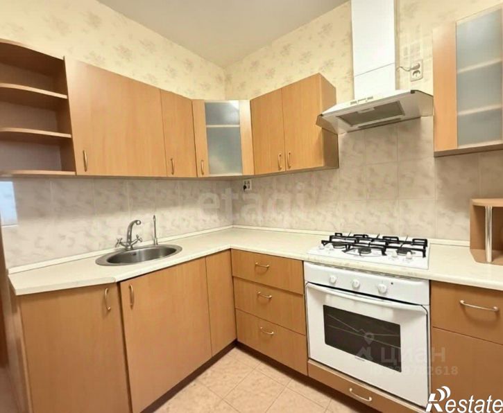 3-комн квартира пр-кт Победы, 180,  д. 180