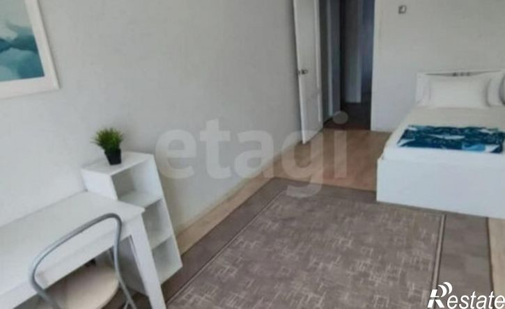 3-комн квартира пр-кт Строителей, 20,  д. 20