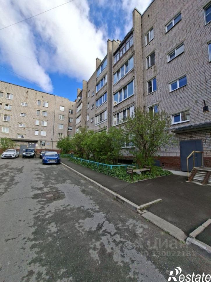 2-комн квартира улица Ветеранов, 3,  д. 3
