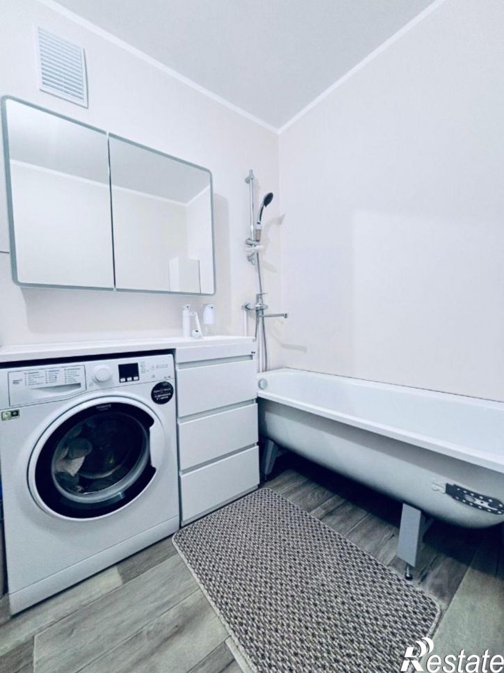 2-комн квартира Шекснинский проспект, 38,  д. 38