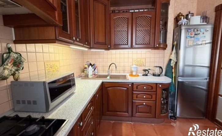 3-комн квартира улица Годовикова, 21,  д. 21