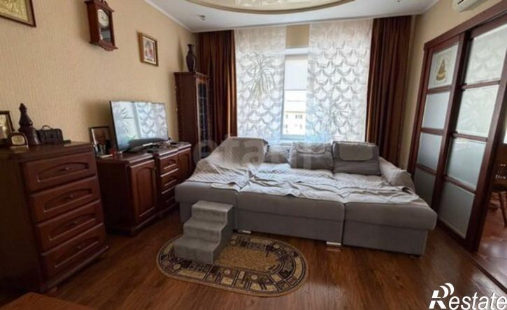 3-комн квартира улица Годовикова, 21,  д. 21