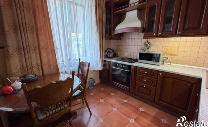 3-комн квартира улица Годовикова, 21,  д. 21