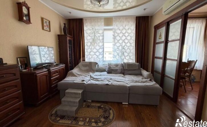3-комн квартира улица Годовикова, 21,  д. 21