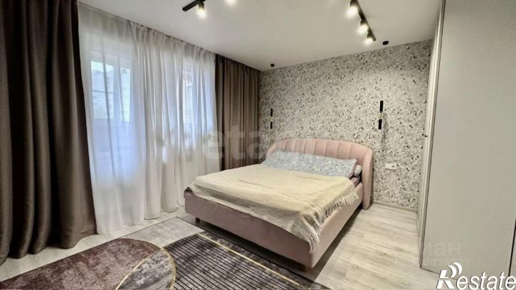 2-комн квартира улица Наседкина, 27А,  д. 27А
