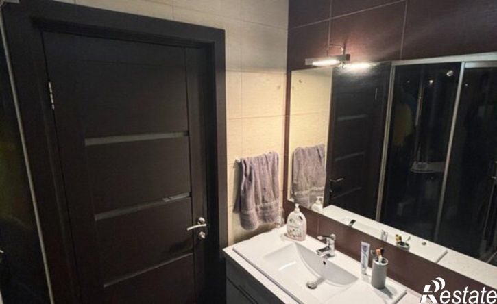 4-комн квартира ул Юбилейная, 60,  д. 60