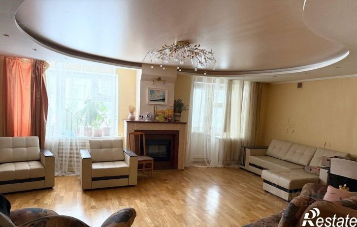 3-комн квартира улица Командарма Белова, 29А,  д. 29А