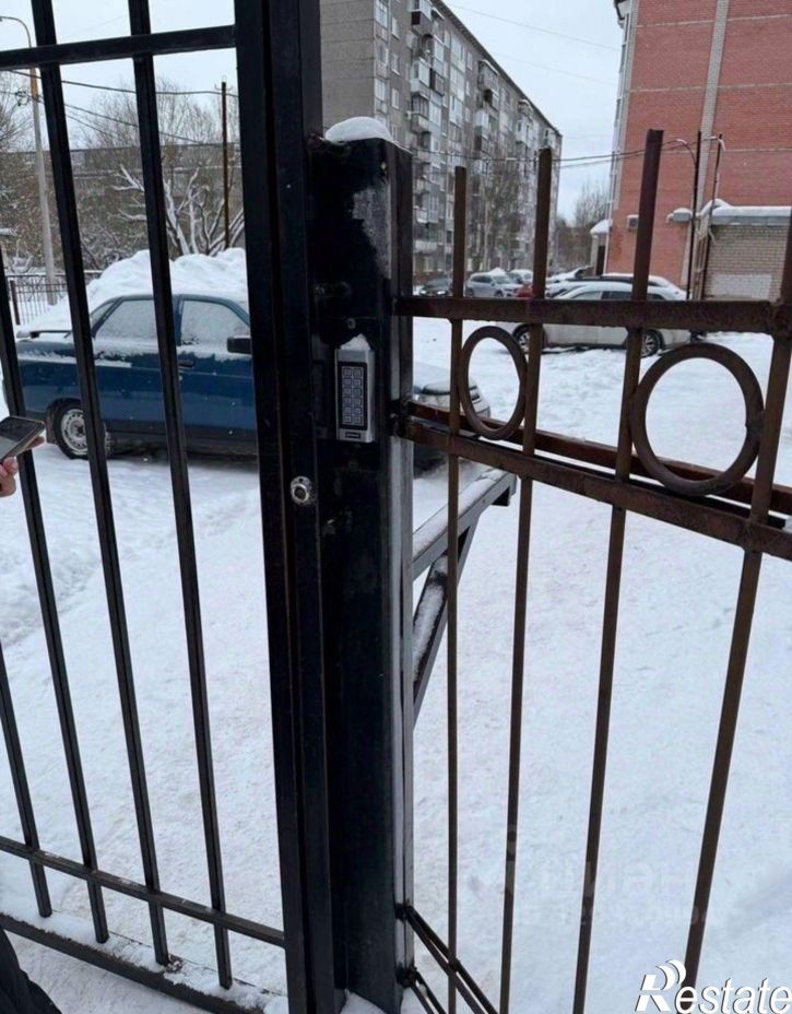3-комн квартира улица Командарма Белова, 29А,  д. 29А