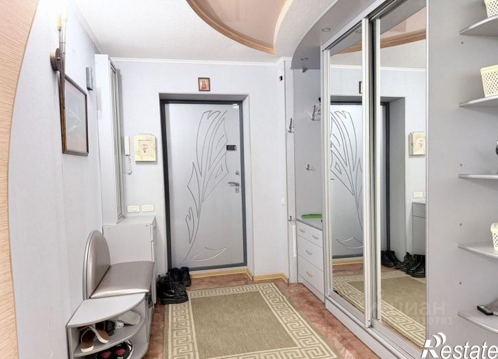 5-комн квартира улица Командарма Белова, 29А,  д. 29А