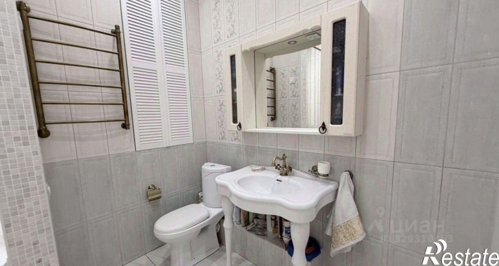 3-комн квартира Ленинградская улица, 27,  д. 27