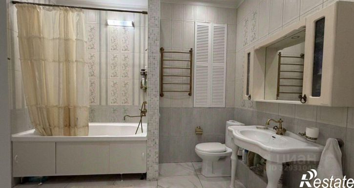 3-комн квартира Ленинградская улица, 27,  д. 27
