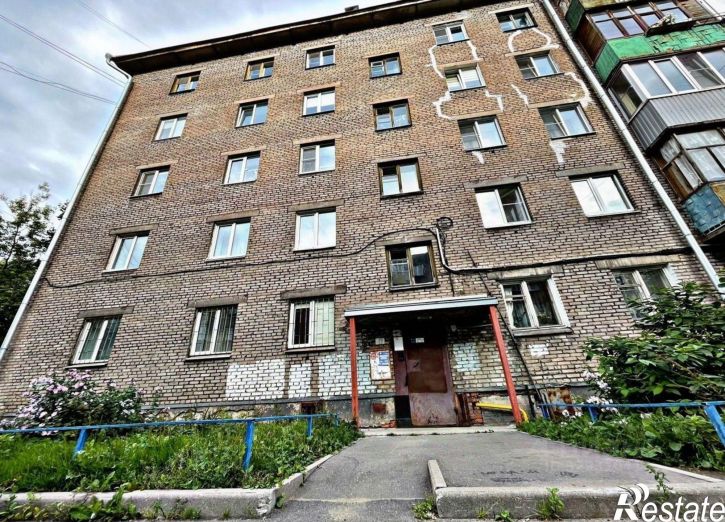 4-комн квартира ул Бардина, 19,  д. 19