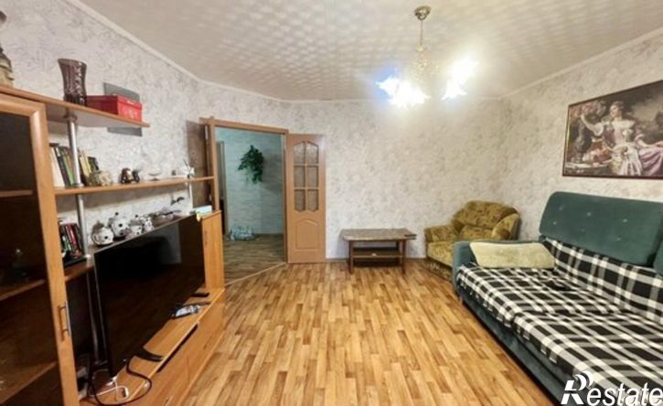 3-комн квартира улица Командарма Белова, 43,  д. 43