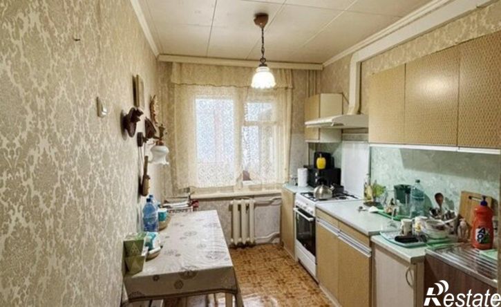 3-комн квартира улица Командарма Белова, 43,  д. 43