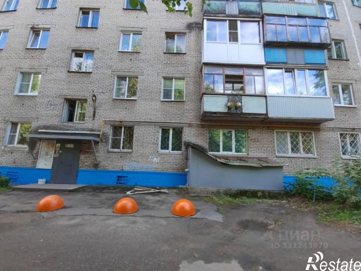 3-комн квартира ул Ветеранов, 8,  д. 8