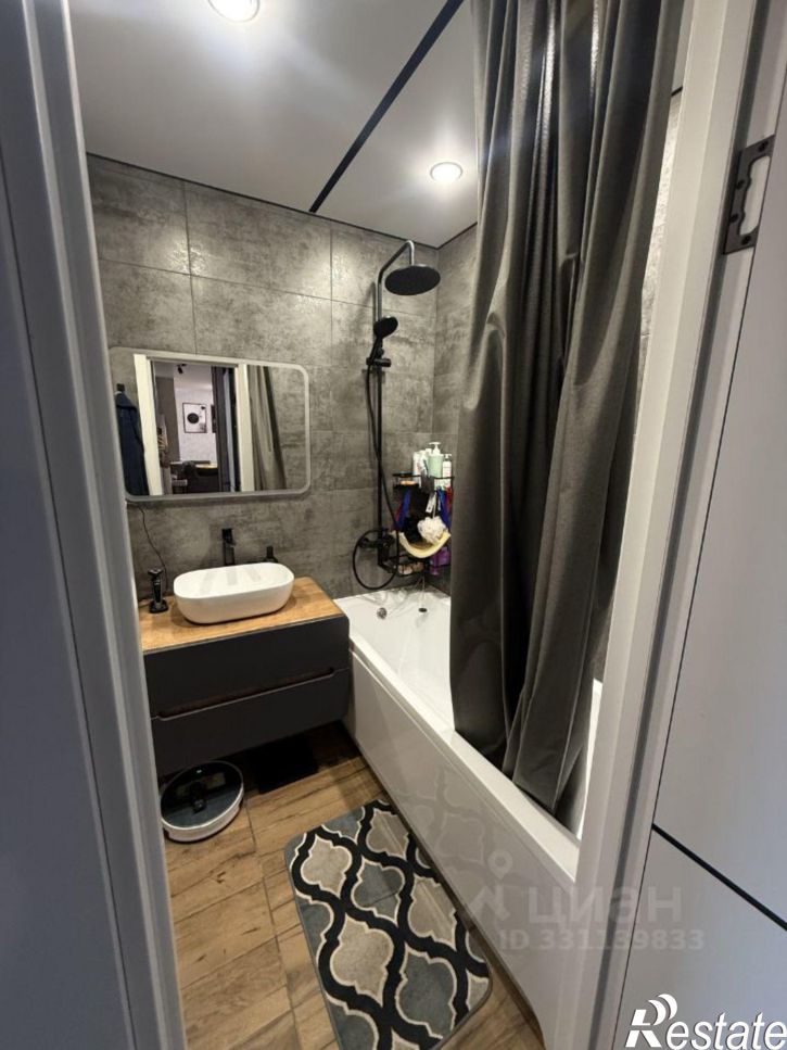 2-комн квартира улица Наседкина, 27А,  д. 27А