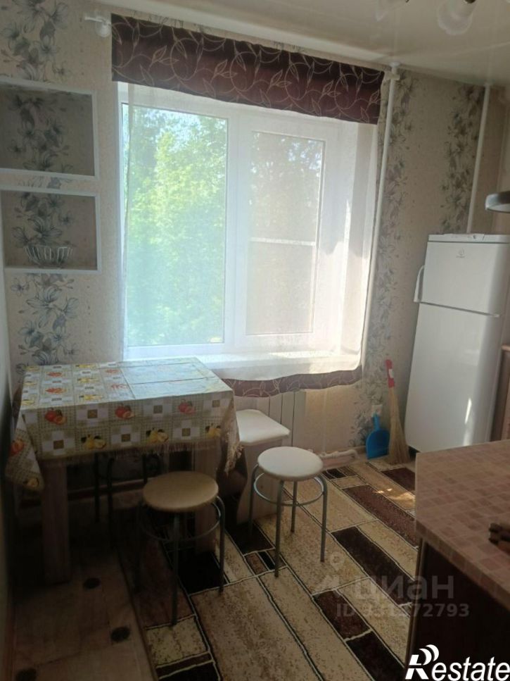 2-комн квартира проспект Победы, 142,  д. 142