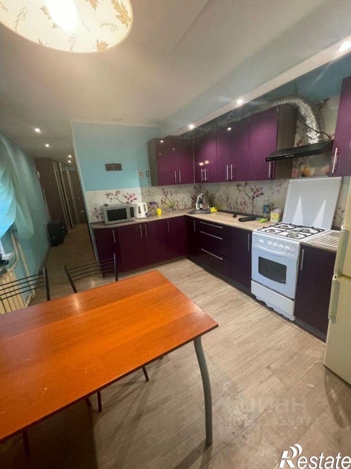 2-комн квартира проспект Строителей, 37,  д. 37