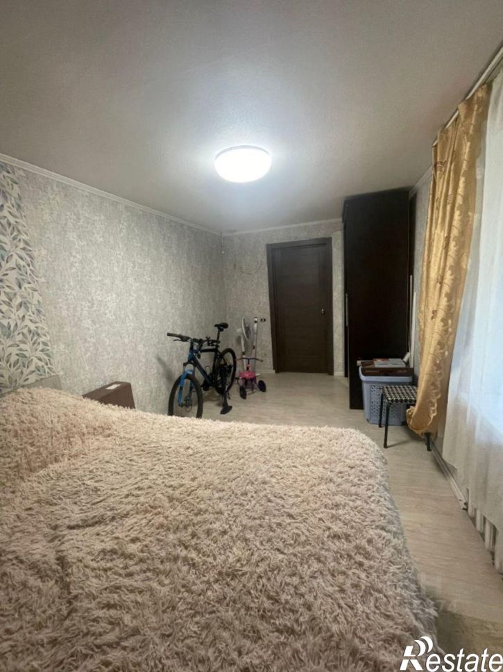 2-комн квартира проспект Строителей, 37,  д. 37