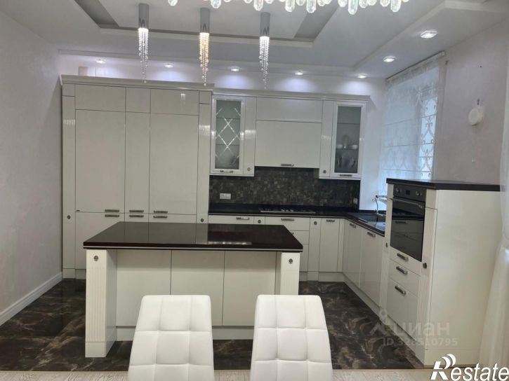 4-комн квартира ул Любецкая, 38,  д. 38