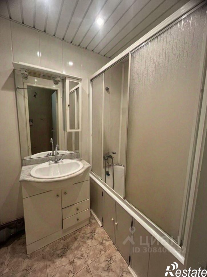 3-комн квартира ул Краснодонцев, 38,  д. 38