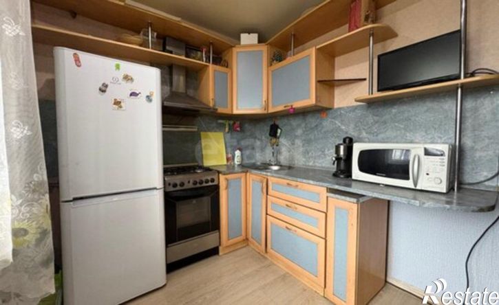 2-комн квартира ул Командарма Белова, 1,  д. 1