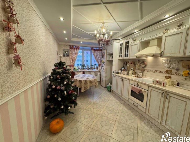 3-комн квартира ул Ленинградская, 60,  д. 60