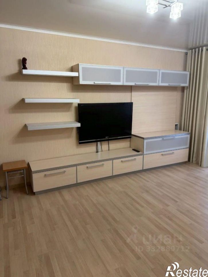 3-комн квартира пр-кт Строителей, 7,  д. 7