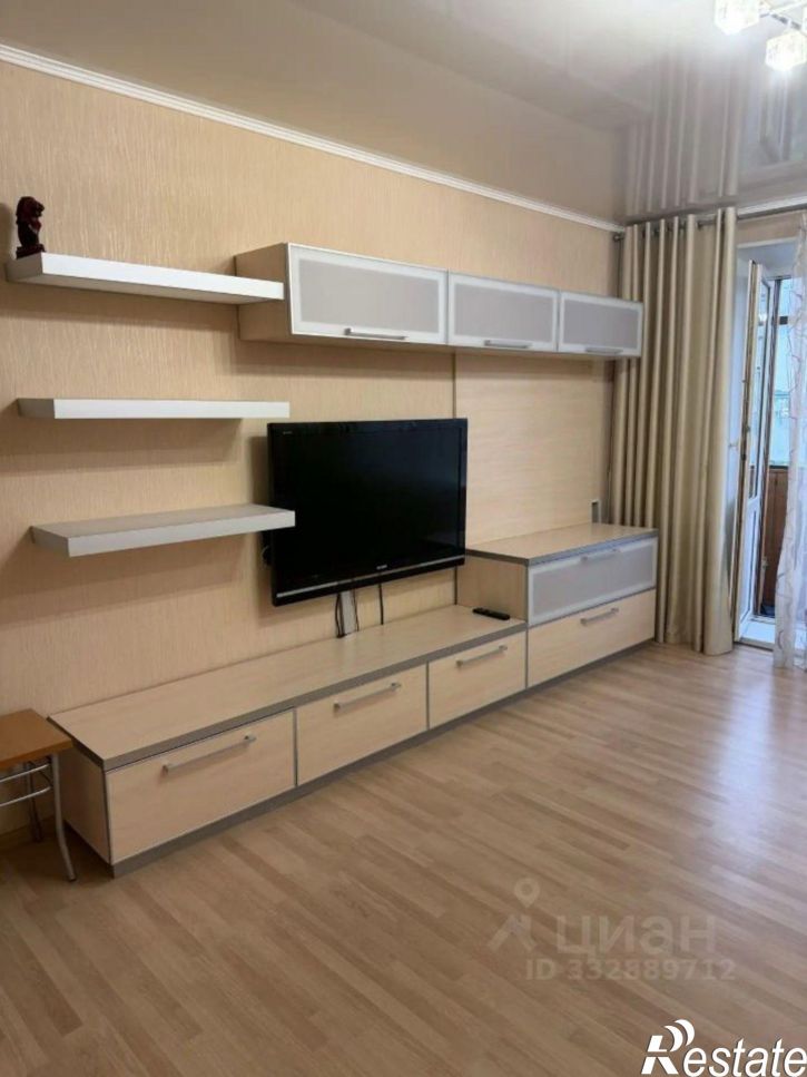 3-комн квартира пр-кт Строителей, 7,  д. 7